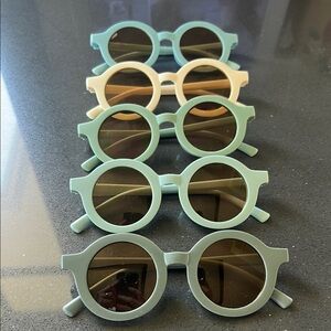 Stylish Round Sunglasses Set